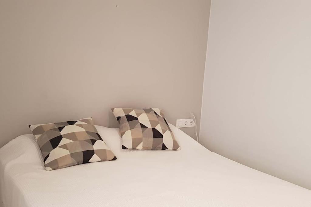 Casa Comoda Y Equipada 6 En Centro Pueblo * Torroella De Montgri